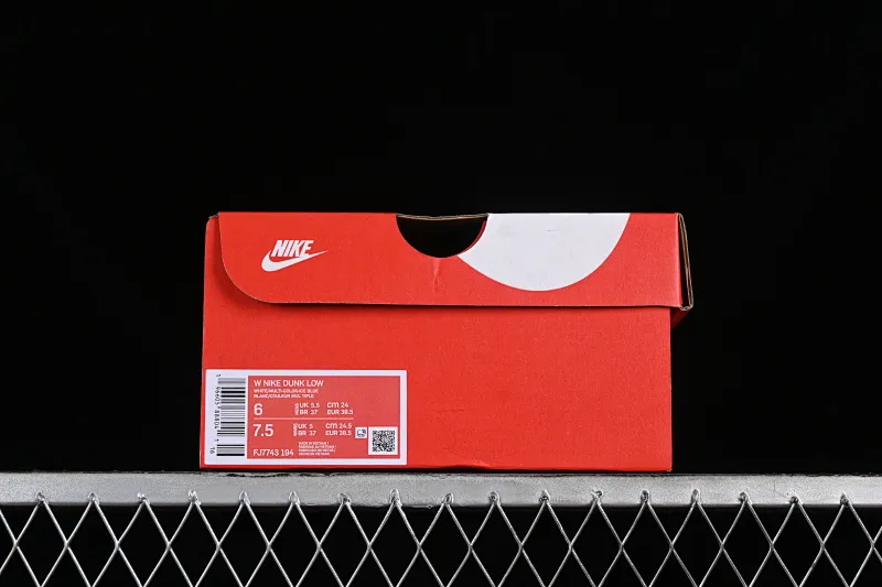 All categories Nk SB Dunk series Nk SB Dunk Low Low-top sneakers Nk Dunk Low Simple sky blue Sea salt and lemon SB strap low-top casual sneakers FJ7743-194